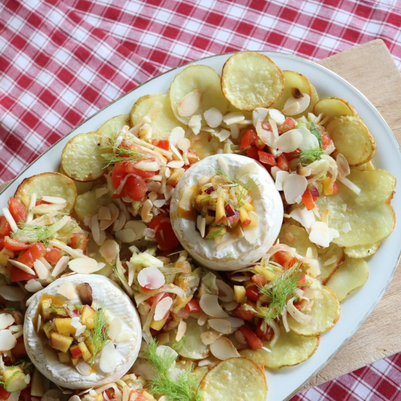 Gebackene Frühkartoffelscheiben mit Fenchel-Tomate