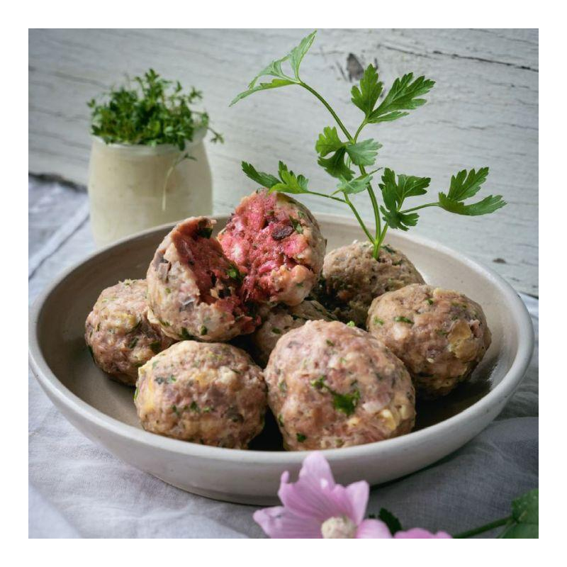 Rote-Bete-Knödel mit Meerrettichsoße
