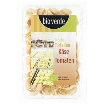 Tortellini mit Käse-Tomatenfüllung
