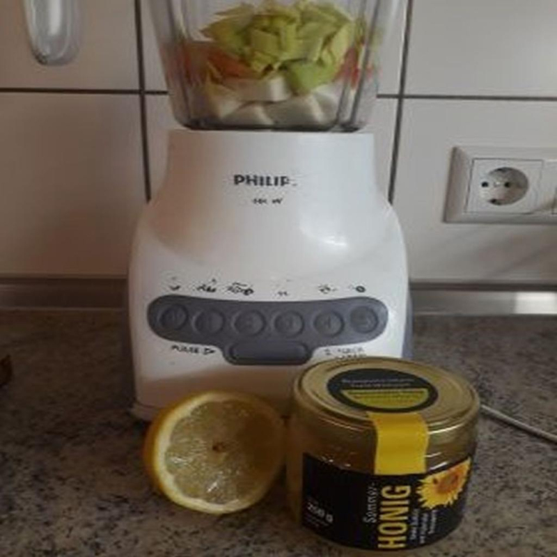 Spinat-Wurzelsellerie-Smoothie