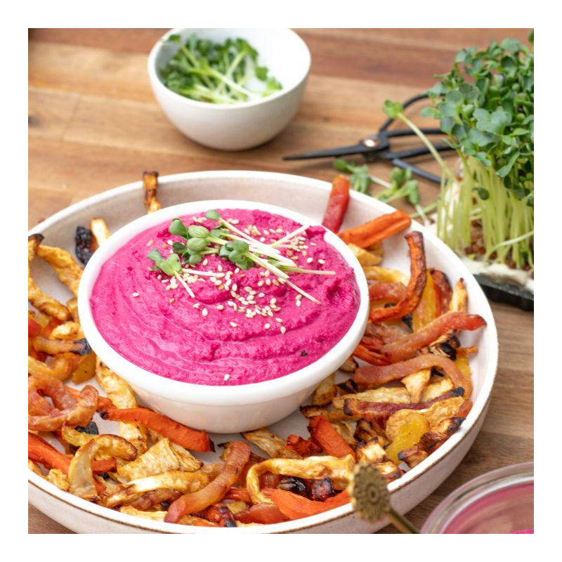 Rote-Bete-Hummus mit Wurzelgemüse-Pommes