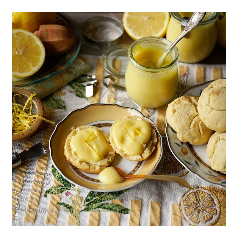 Scones & Lemon Curd